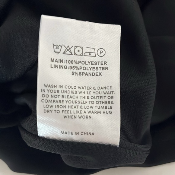 Peppermayo women’s size 6 Black silky dress - Picture 5 of 7